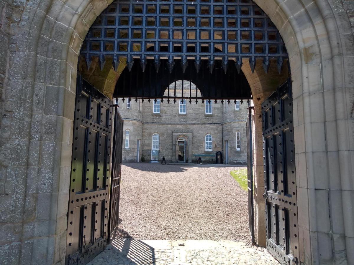 Apartamento Marys Garden View South Jedburgh Exterior foto